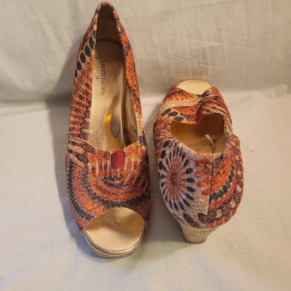Faded Glory Women Wedges Size 11 Orange Rainbow Open Toe Summertime Fabric - Picture 6 of 8